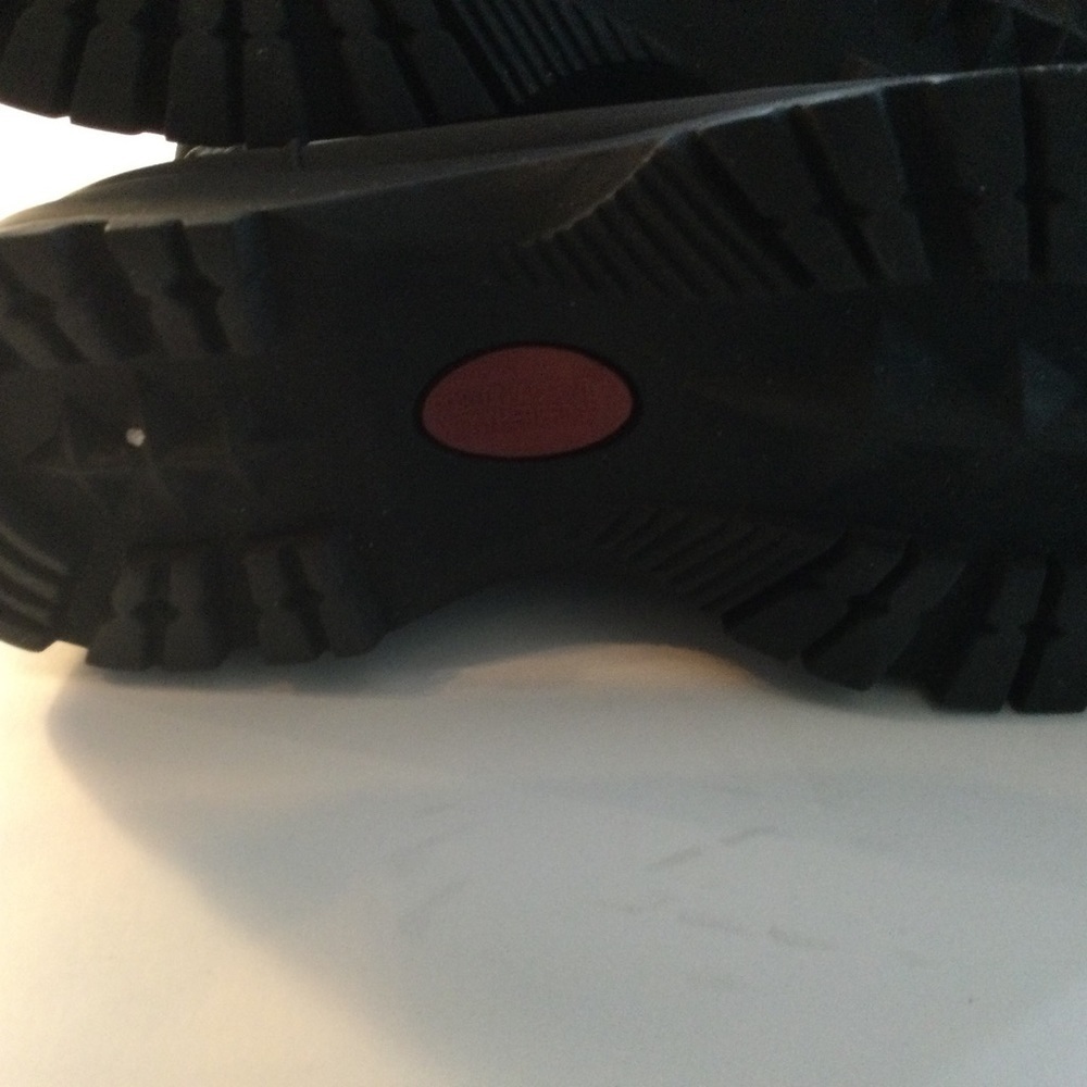 Boston Accent Black Boots Weather Proof Non Skid Soles & Heels Size 8M - Picture 5 of 8
